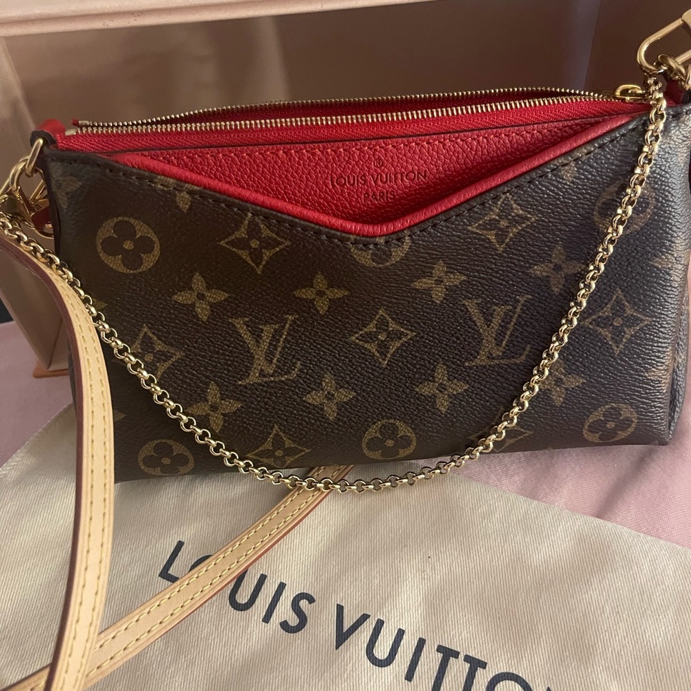 Louis Vuitton Pallas Clutch